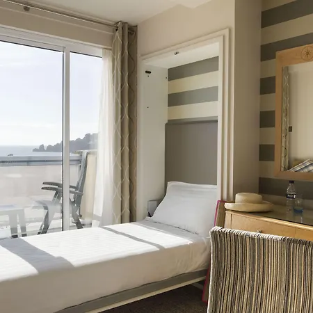Golden Sands Szálloda 4*