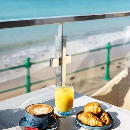 Golden Sands فندق