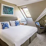 Golden Sands سات بريلاد