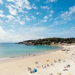 Golden Sands فندق 4*