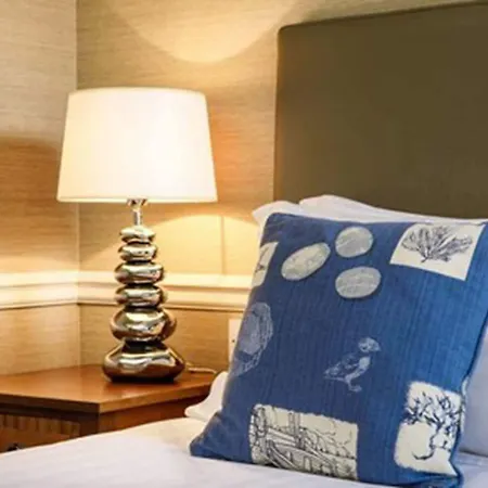 Golden Sands Hotel